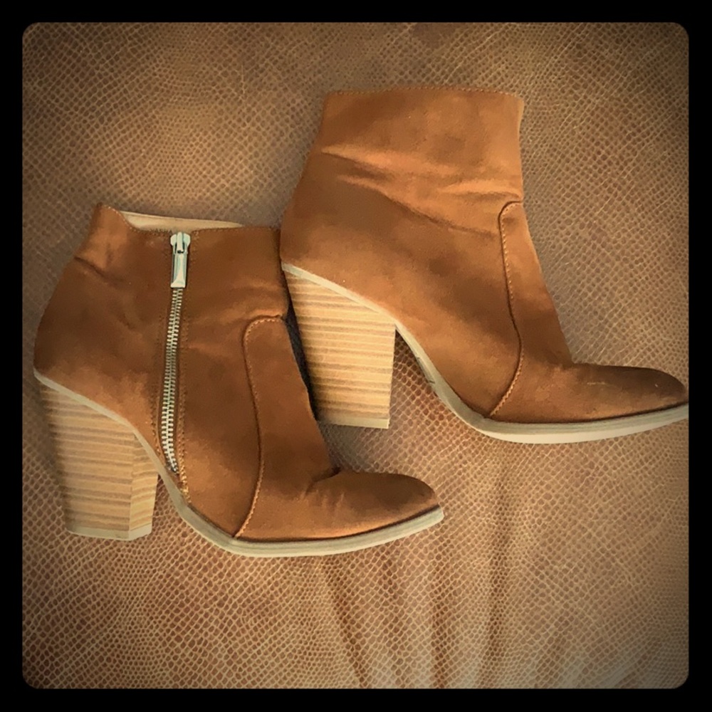 Brown ankle booties. With heel. Size 7.